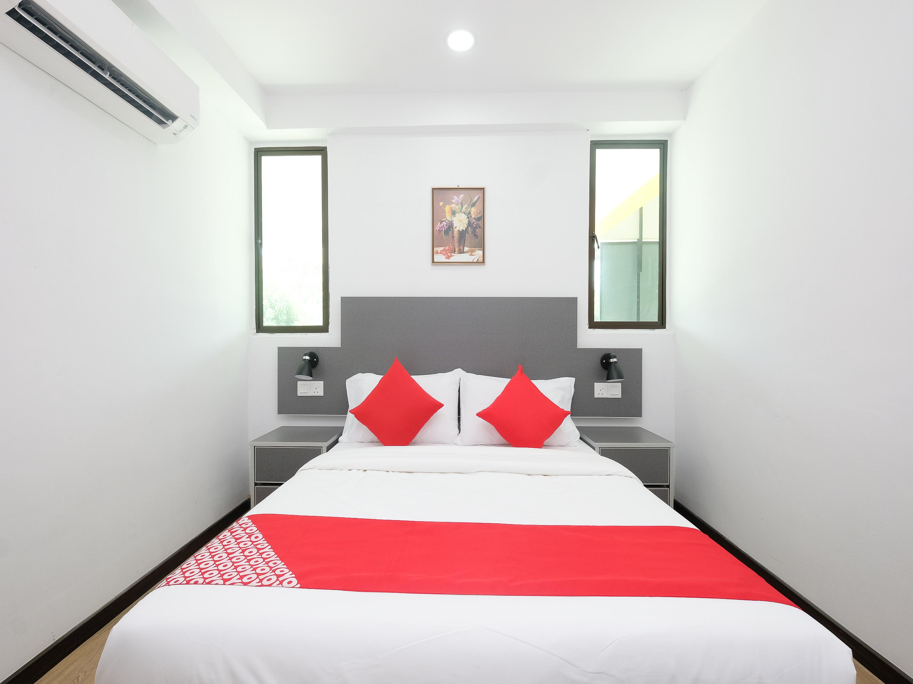 Oyo 44043 First Garden Hotel Kuantan Exterior photo